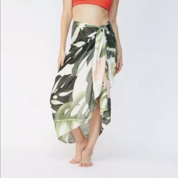 NWT Virginia Wolfe Wrap Multi Sarong Floral Pattern - Picture 6 of 6